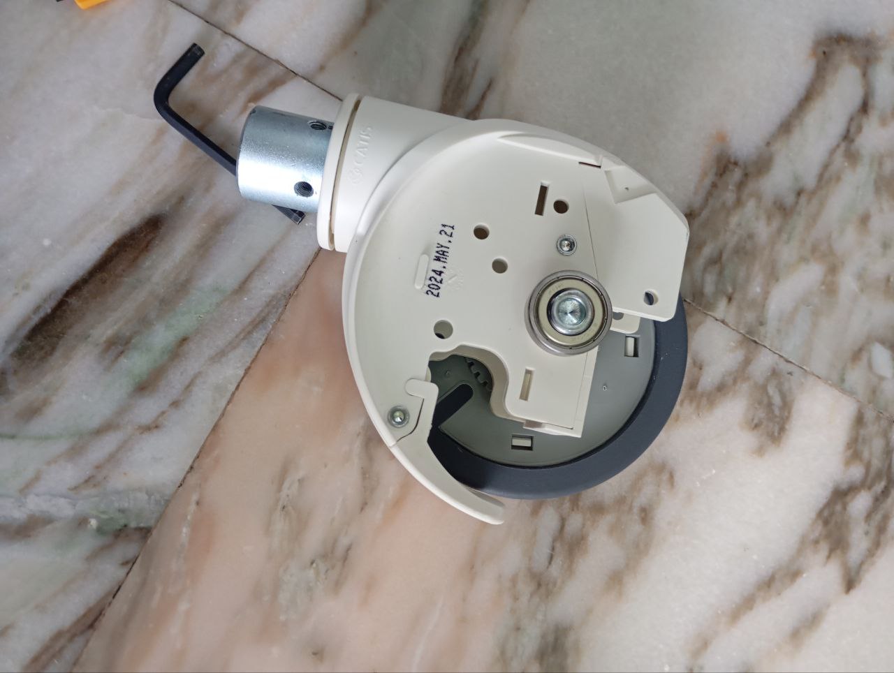 Замена колеса на наркозно-дыхательном аппарате WATO EX-65 + рекомендации по апгрейду